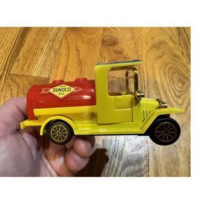 Readers digest 1980s Sunoco Collectible Gas Oil Toy Model Tanker